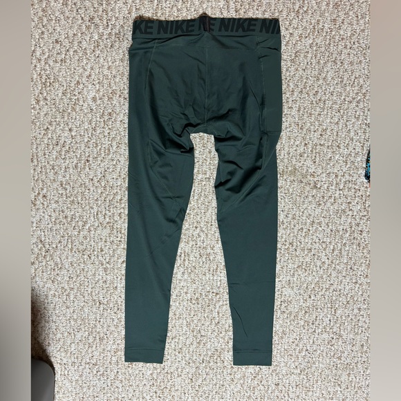 Nike Drifit base layer compressions (fit like a small) - Picture 5 of 8